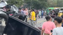 Truk Pengangkut Aqua Rem Blong di Sibolangit Hantam 7 Mobil, 4 Tewas 5 Luka