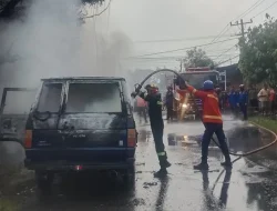 Toyota Kijang Terbakar di Binjai Pemilik Jadi Korban, Pusdalops BPBD Gerak Cepat