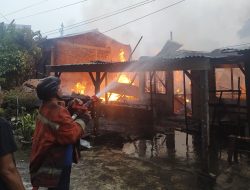 Diduga Berawal dari Kasur Terbakar, Enam Rumah di Binjai Timur Dilalap Api