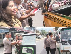 Semarak HUT ke-81 RI, Forkopimcam Tigabinanga Bagikan dan Pasang Bendera Merah Putih di Kendaraan Warga