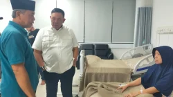 Baru Pulang Tugas Luar Kota, M Dahnil Ginting Langsung Bantu Masyarakat Berobat ke RS Haji Medan