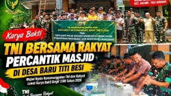 Bukan Sekadar Cat Tembok Masjid, Karya Bakti Brigif 7/RR Perkuat Kemanunggalan TNI dan Rakyat di Desa Titi Besi